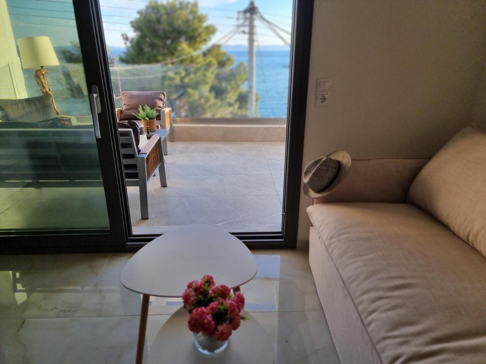 Wide Blue Luxury Boutique Suites Neos Marmaras Exterior photo